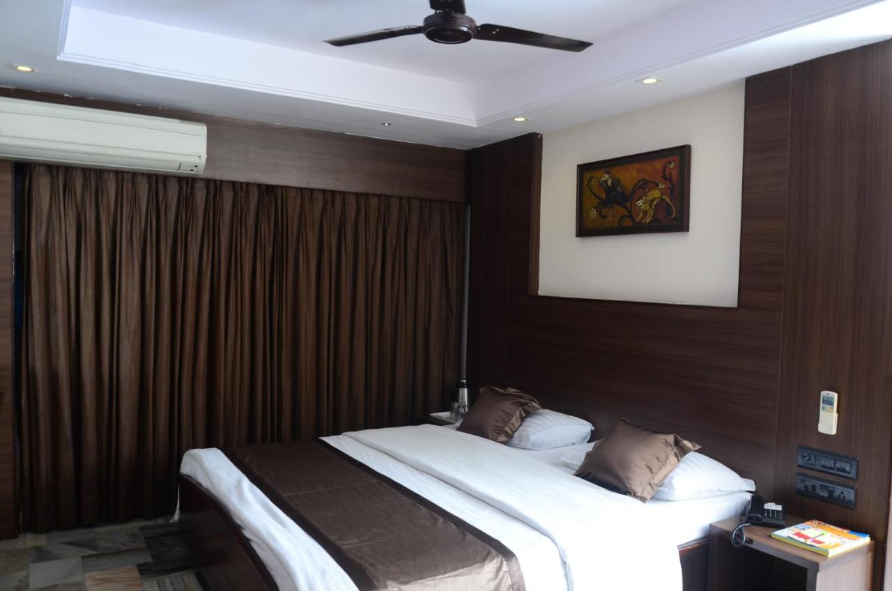 Jaya Residency Hotel Kakinada Exterior photo