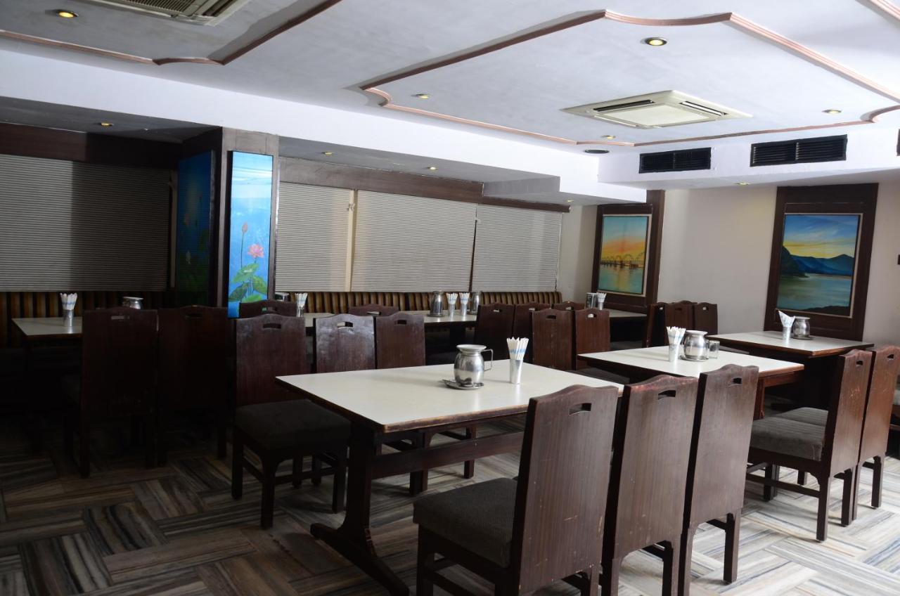 Jaya Residency Hotel Kakinada Exterior photo