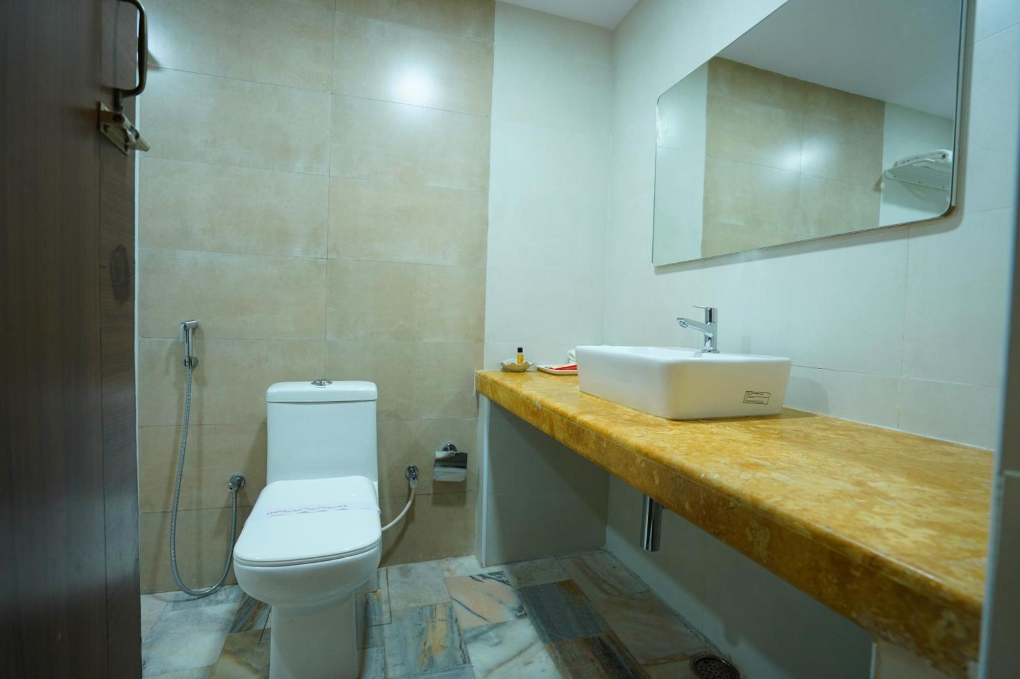 Jaya Residency Hotel Kakinada Exterior photo